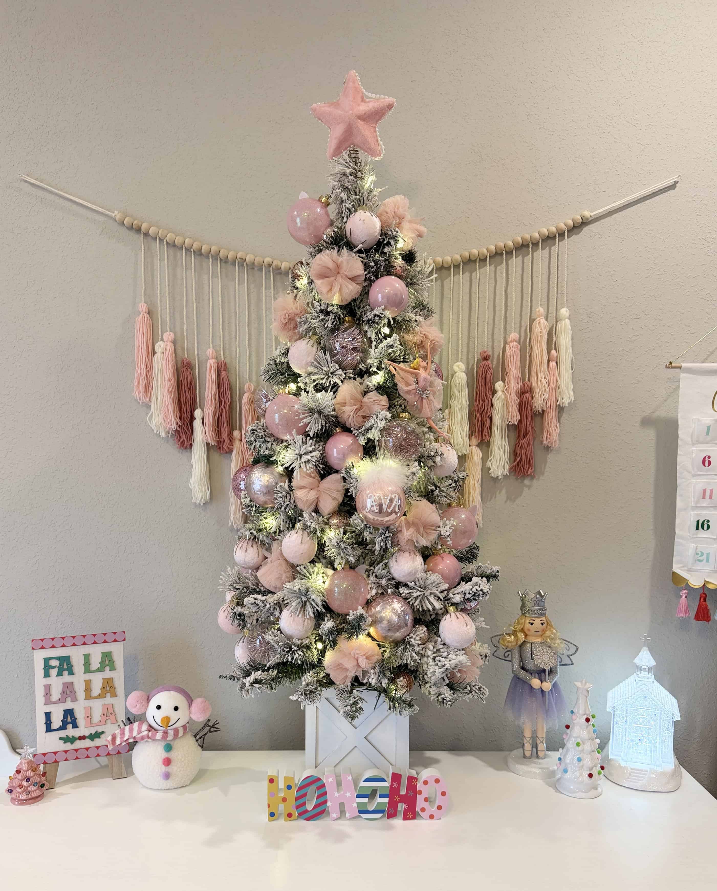 Contemporary-Craftsman Christmas