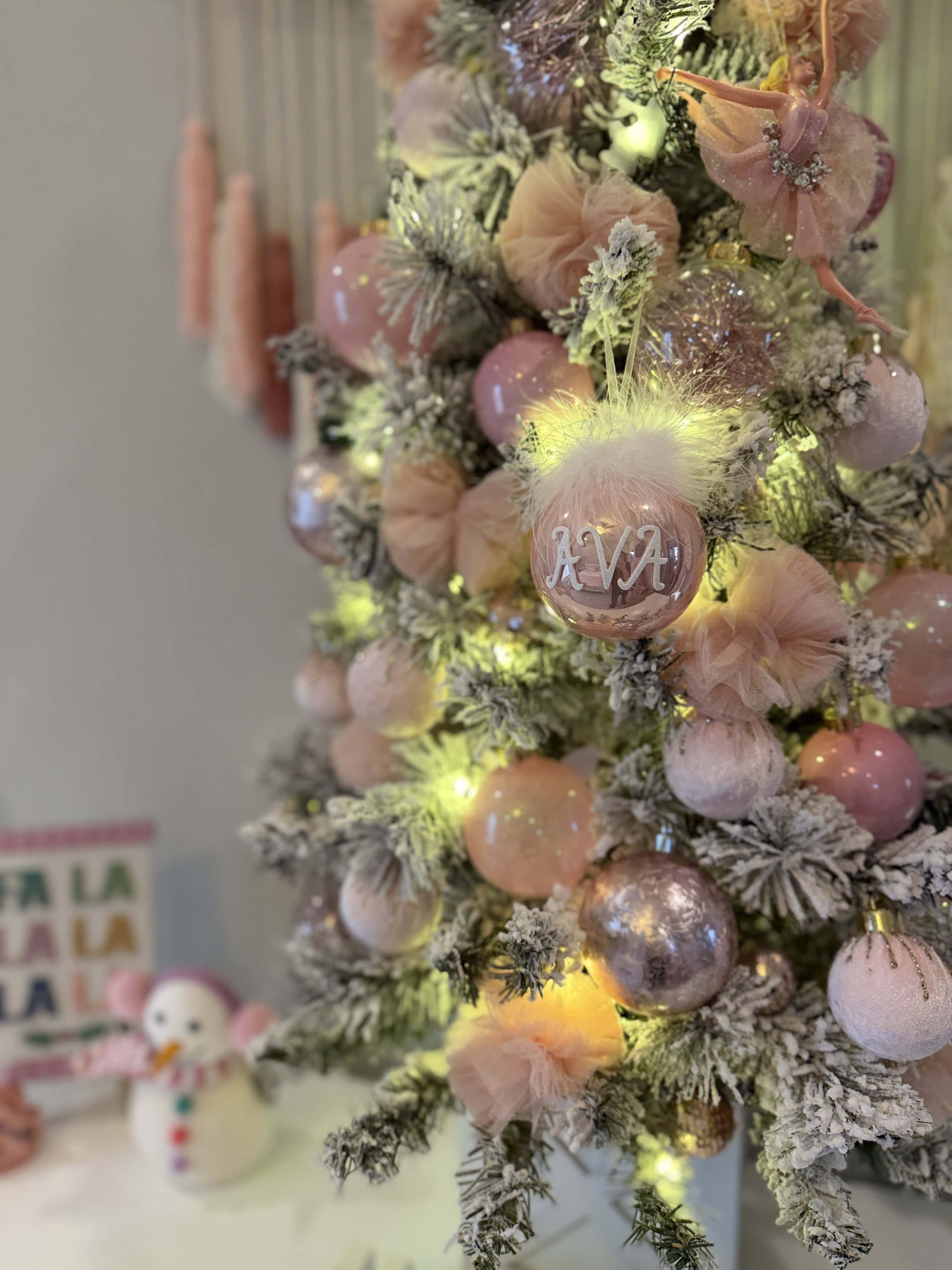 Contemporary-Craftsman Christmas