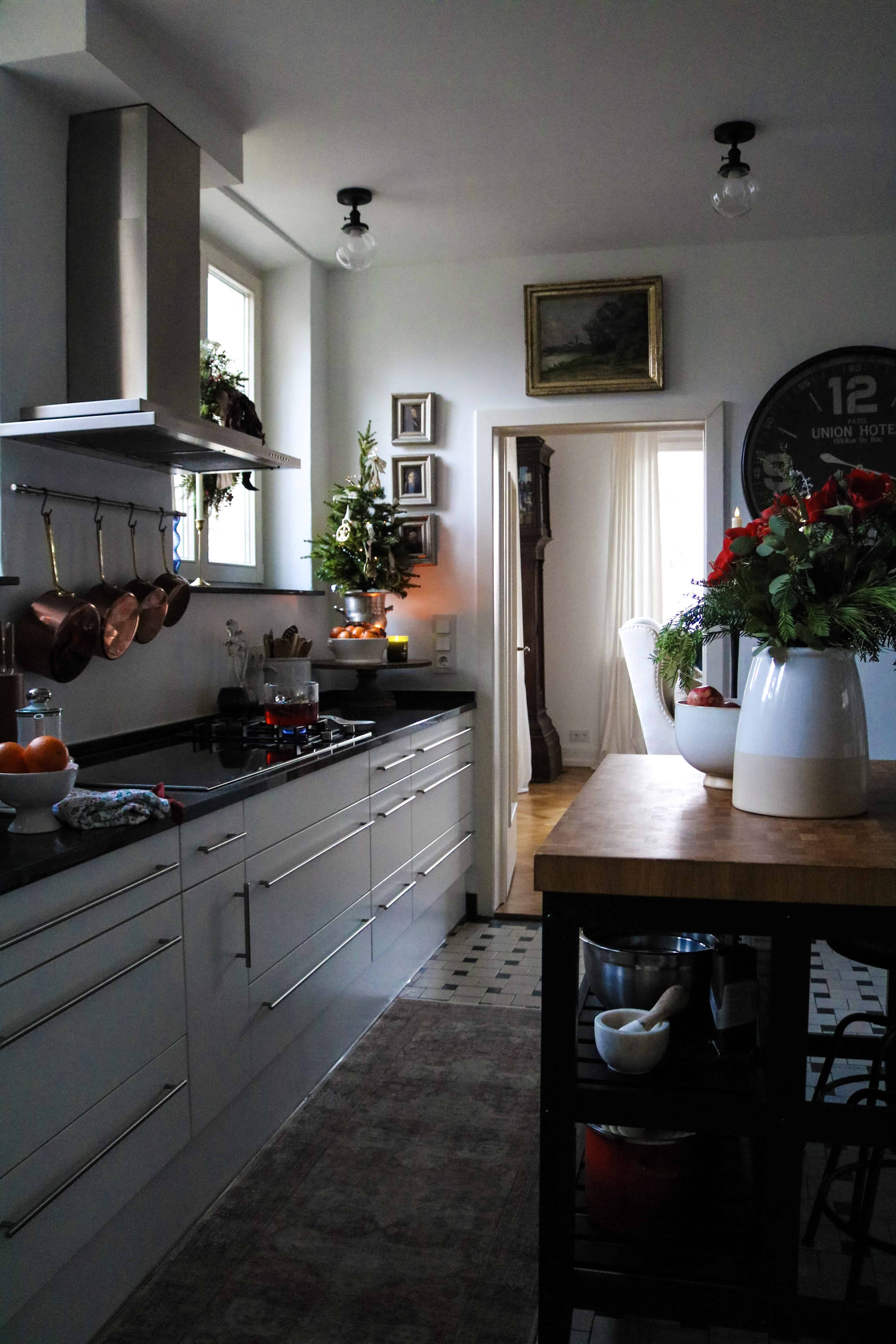 A Traditional-With-a-Twist Christmas Home