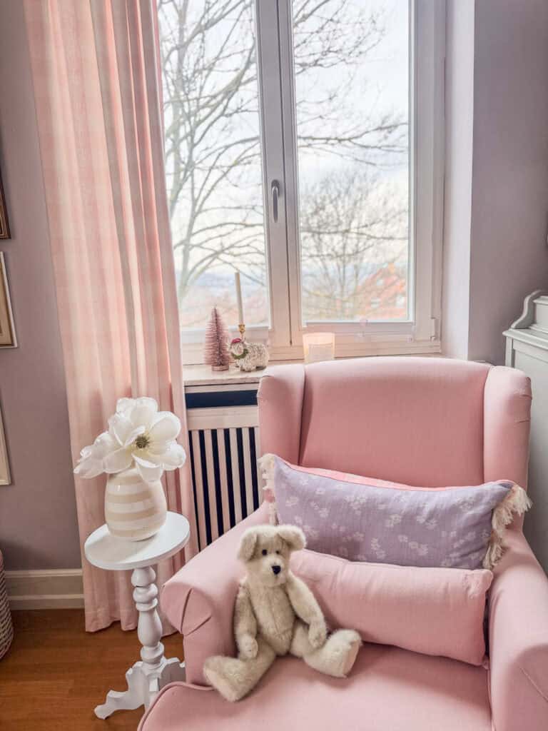 A Traditional-With-a-Twist Christmas Home