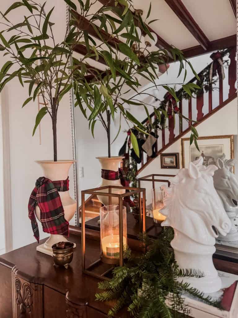 A Traditional-With-a-Twist Christmas Home 