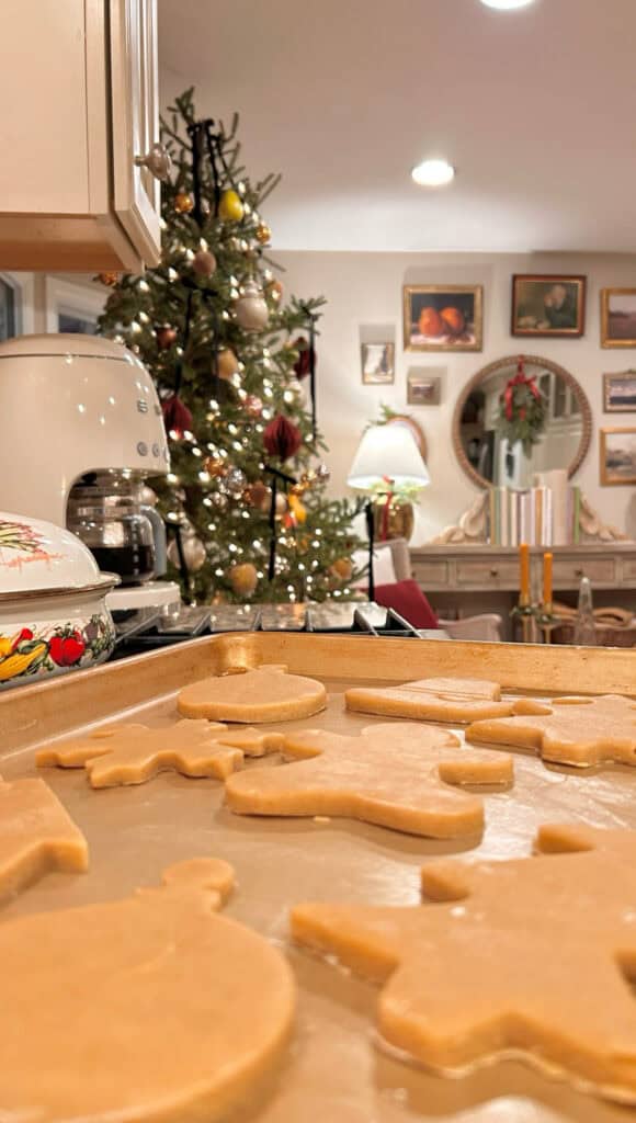 A Georgian Style Home Dressed for Christmas