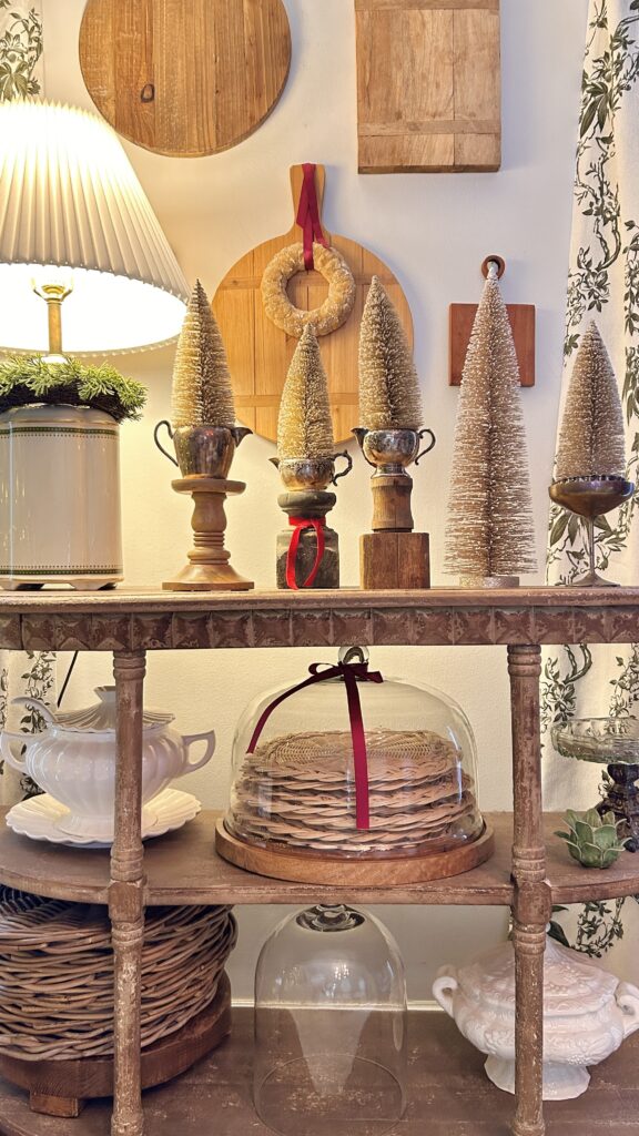 A Georgian Style Home Dressed for Christmas