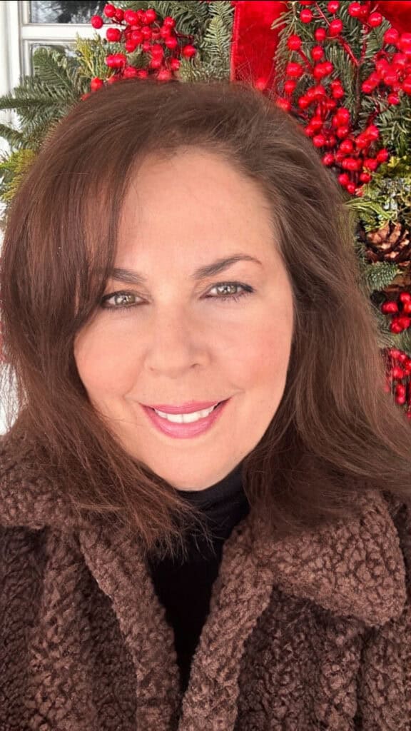 A Georgian Style Home Dressed for Christmas