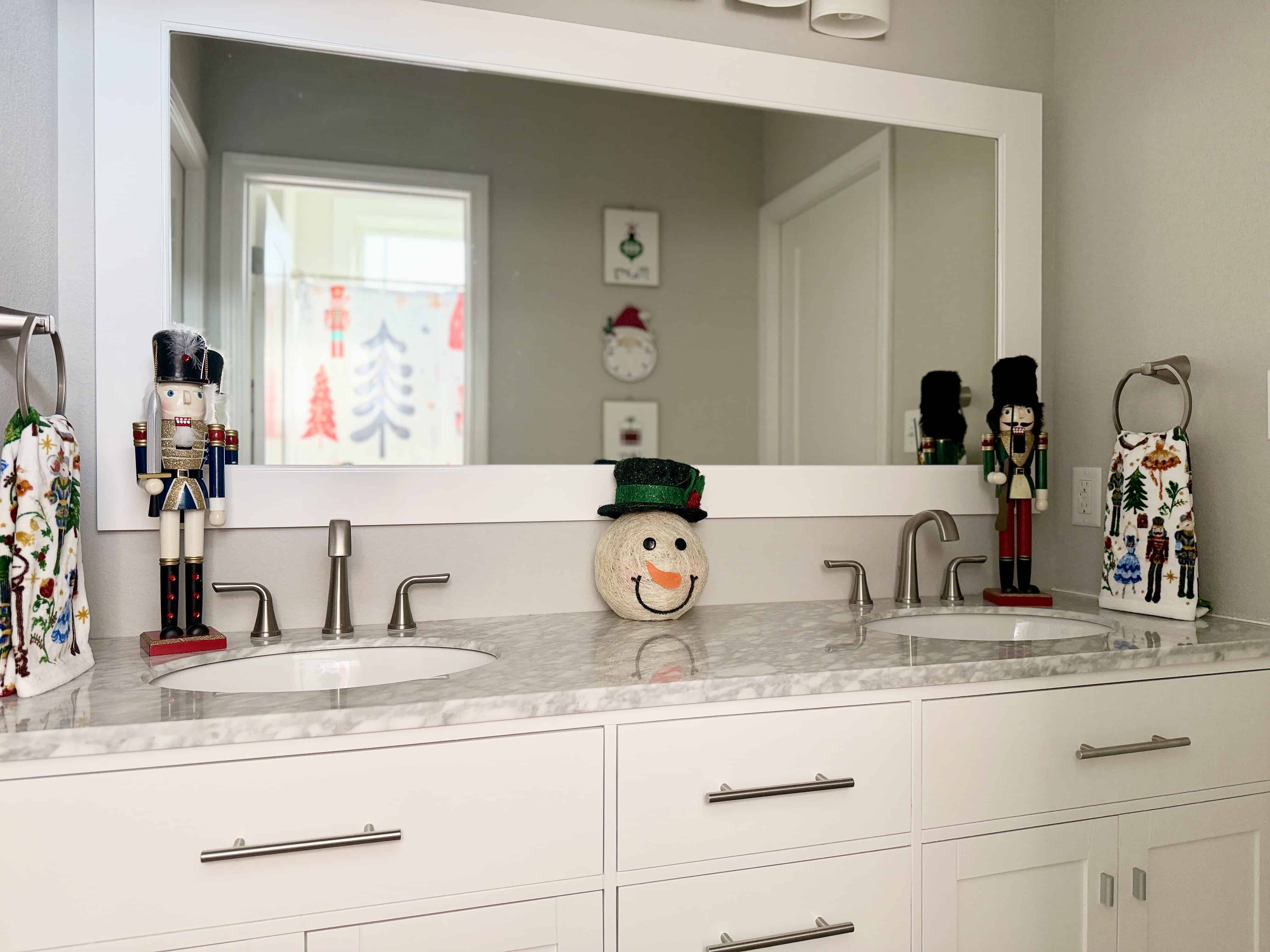 Contemporary-Craftsman Christmas